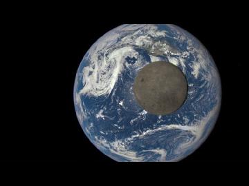 China the first country that land on the dark side of the moon.
