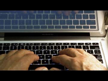 Neonazi website tried Albanian domain, but shuttered again. Now Daily Stormer is offline